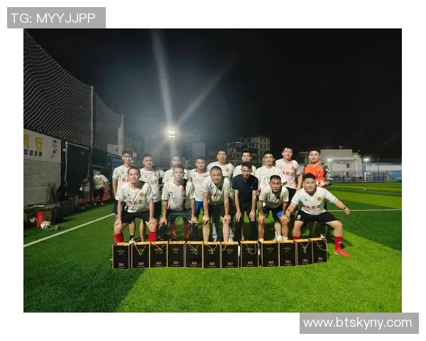 球星足球风云汇聚 精彩瞬间定格朋友圈背景图展现无限魅力 球星足球风云汇聚 精彩瞬间定格朋友圈背景图展现无限魅力