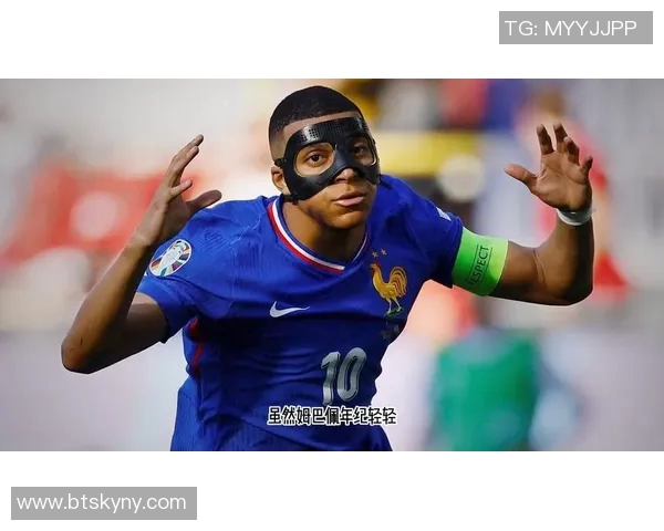 足球传奇谢幕 时光流转 球星退役背后的荣耀与传承 足球传奇谢幕 时光流转 球星退役背后的荣耀与传承