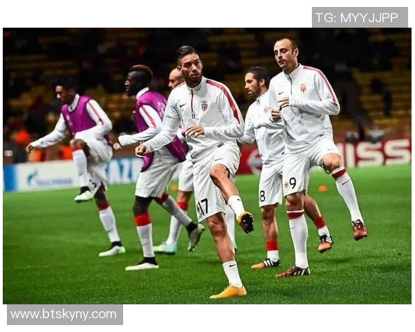 足球球星经典动作全解析 从基础技巧到高难度花式展示 足球球星经典动作全解析 从基础技巧到高难度花式展示